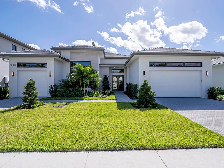18408 Symphony Court, Jupiter, FL